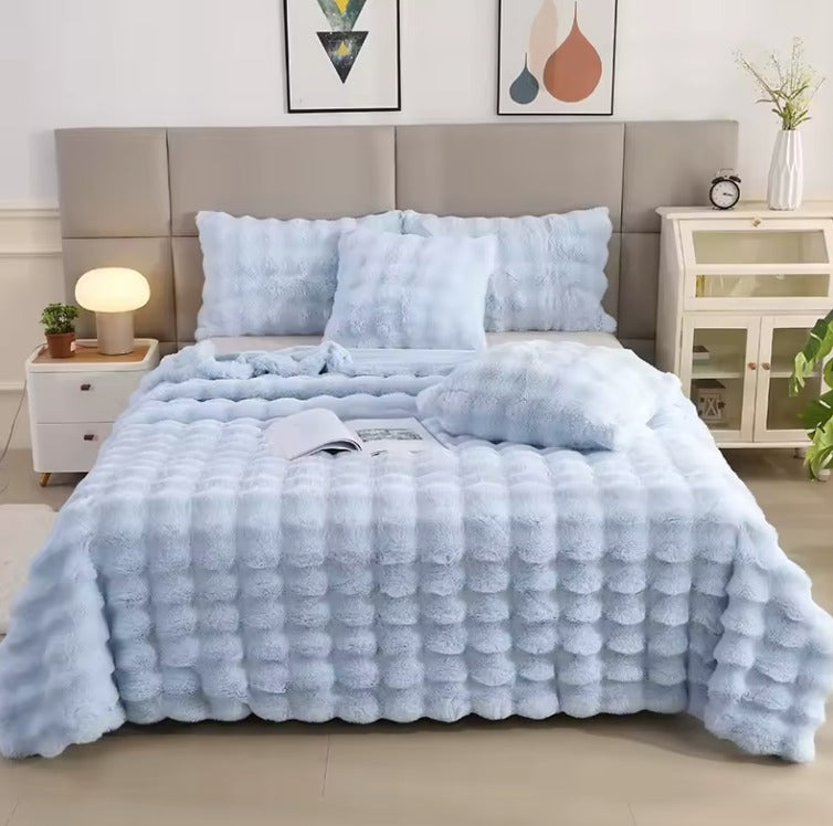 Luxuriöse Felldecke