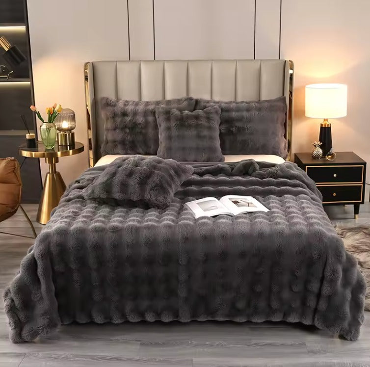 Luxuriöse Felldecke